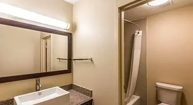 Standard Zimmer mit Blick Colby Inn and Suites