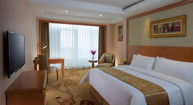 ViennaInternational Hotel Shenzhen Longgang Lilan, Забронировать Отель Отели Шэньчжэнь 4 звезды, 4*