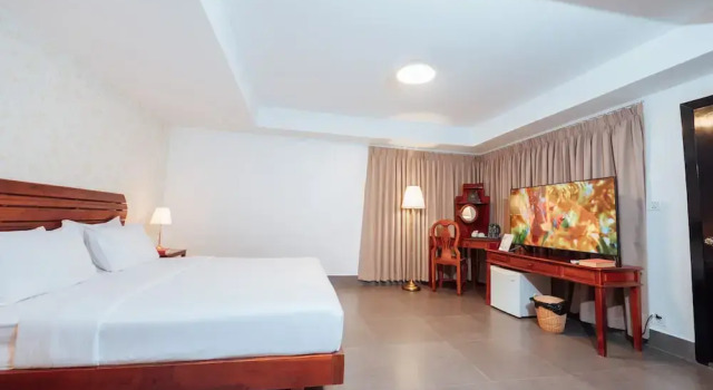 Номер Deluxe Cambodian Country Club