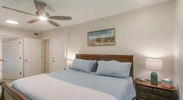 Bright Jekyll Island Home w/ Deck < 1 Mi to Beach