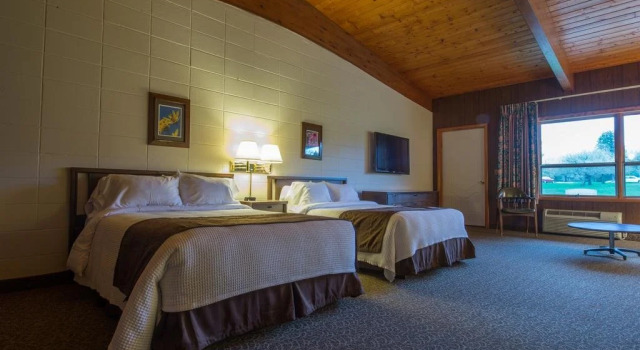 Lukans Farm Resort, Rezerwuj Pobyt na farmie Hotele w Wayne County ze śniadaniem, Śniadanie