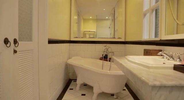 Номер Premier с видом на бассейн SOLTERRA SEMINYAK Boutique Hotel & Spa Powered by Archipelago