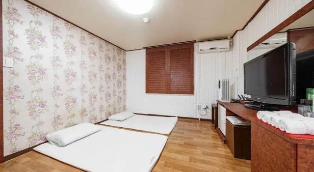 Daebudo M, Забронировать Отель Отели Хвасон с парковкой, Парковка