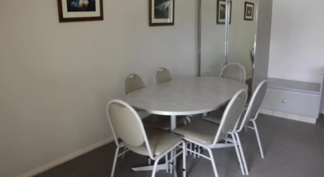 Семейный люкс с 2 комнатами The Saltbush Motor Inn