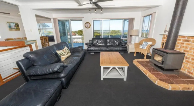 Fingal Bay Beach House, 32 Lentara Street