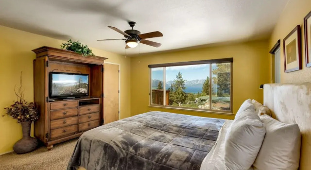 Tudor Lodge 4 Bedroom Home, Book Feriehus Sommerhuse i Stateline, Hytte