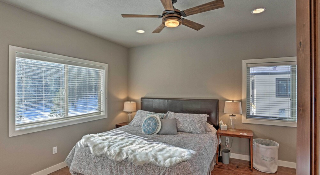 Коттедж Lead Family Home w/ Hot Tub, 2 Mi to Deer Mountain