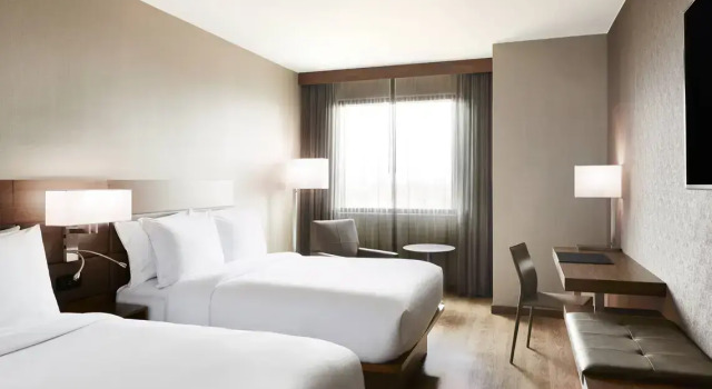 Четырёхместный номер Standard AC Hotel By Marriott Salt Lake City Downtown