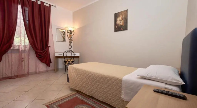 Il Melograno, Rezervați Hotel Hoteluri în Foligno cu parcare, Parcare