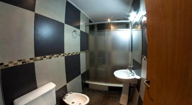Четырёхместный номер Standard Hotel Reina