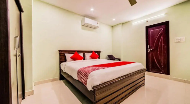 Hotel Shreshta Inn by OYO Rooms, Rezerwuj Hotel Warangal Telangana