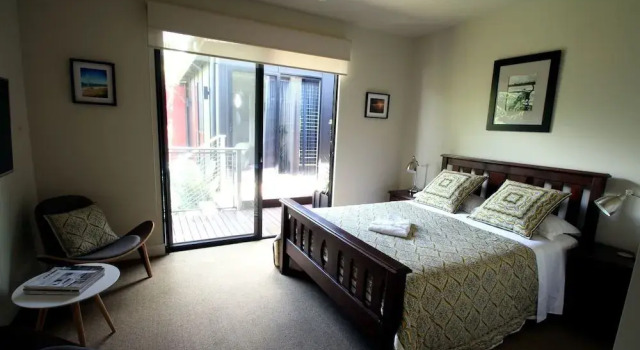 Phoenix Eumundi Bed & Breakfast, Buchen Sie Hotel Eumundi Noosa Hinterland