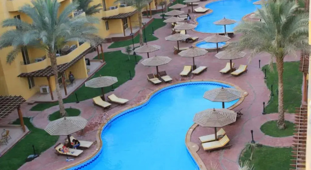 Pool View Apartment at British Resort - Unit 02, Prenota Appartamento Hurghada Mar Rosso