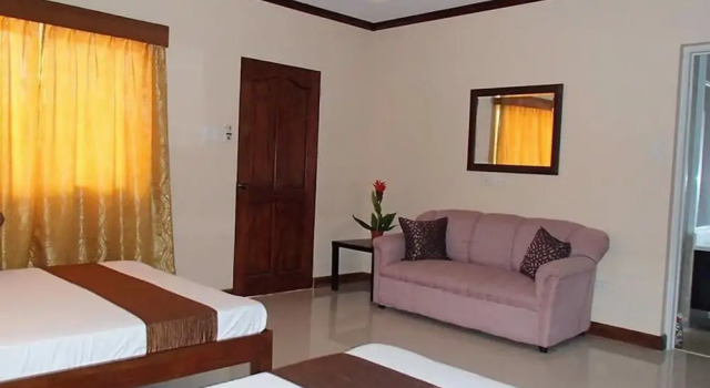 Семейный номер Deluxe с балконом Malapascua Starlight Resort