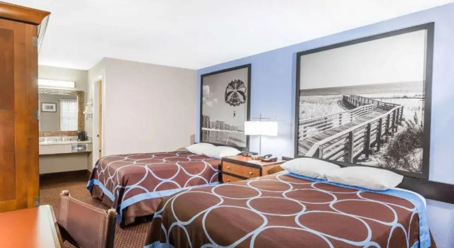 Habitación cuádruple Estándar Super 8 by Wyndham Foley
