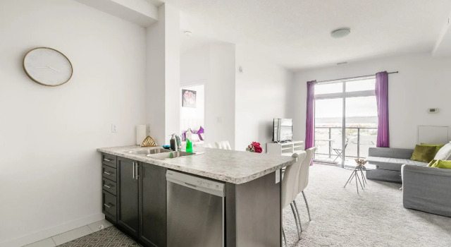 Люкс Simply Comfort. Shoreview Place Apartments