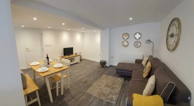 Апартаменты Charming Apartment Ilfracombe, Central Location