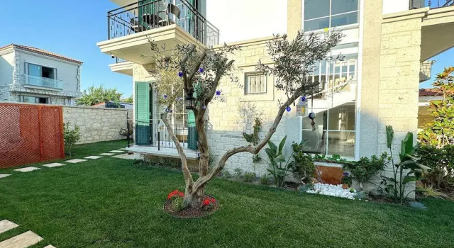 Müzeyyen Hanım Konağı Alaçatı 12+
