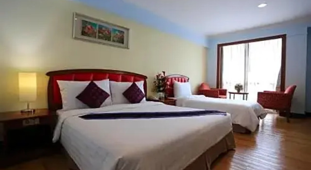 Номер Superior Karnmanee Palace Hotel