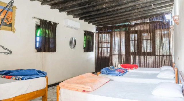 Zad Elmosafer Guest House