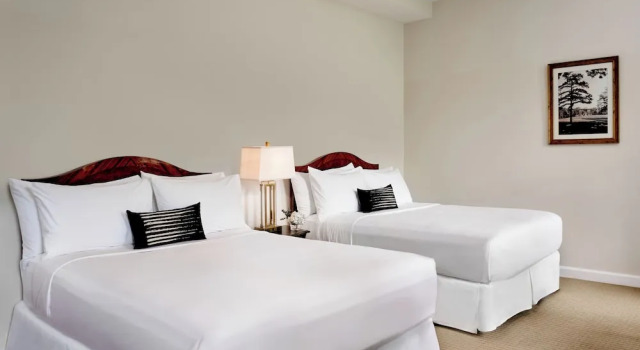 Четырёхместный номер Standard Inn at Carnall Hall