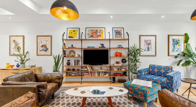 Bainbridge by Rove Duplex w Deck Backyard, Book Feriehus New York City 