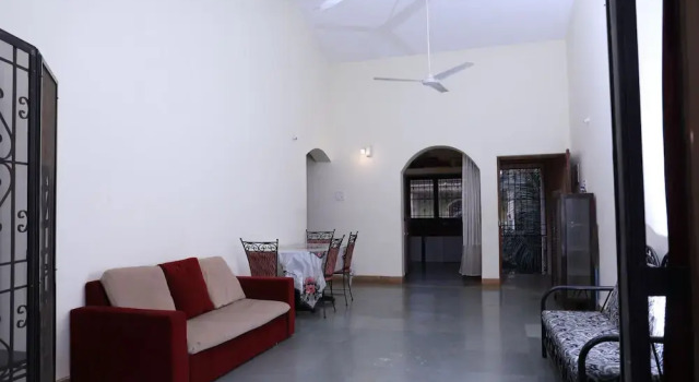 Villa De Calangute, Rezerwuj Willa Hotele w North Goa z parkingiem, Parking