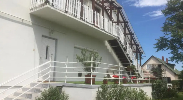 Апартаменты Lelle-kert Apartman 02