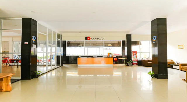 Capital O 1246 Hotel Grand Pacific