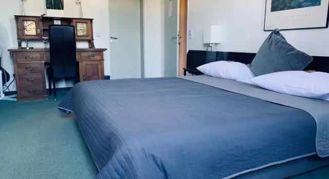 Трёхместный номер Standard Hotel Mainzer Hof