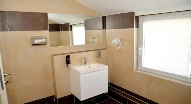 Трёхместный номер Standard Hotel Neugrabener Hof