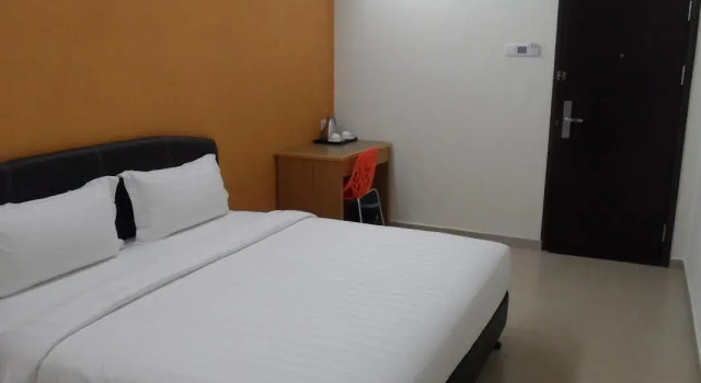 Hotel Grand Court Inn, Забронировать Отель Сунгай-Бесар Селангор