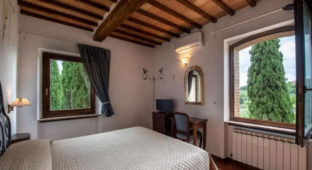 Hotel Vecchia Oliviera, Забронировать Отель Отели Валь д’Орча с бассейном, Бассейн