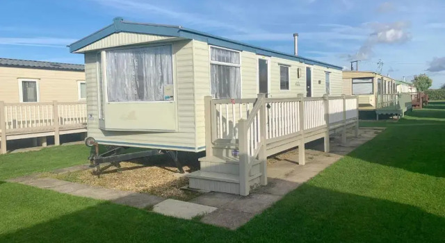 Cosey 3 Bedroom Mobile Home Golden Palms Resort