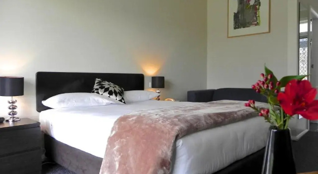 Двухместный люкс Moore Park Inn