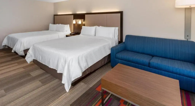 Четырёхместный люкс Holiday Inn Express Minden by IHG
