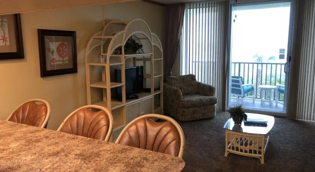 Cocoa Beach Ocean Landing Resort“ Ocean Front Apartment, Varaa Huoneisto Cocoa West Space Coast
