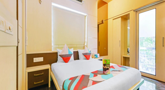 Номер Premium FabHotel B Zone