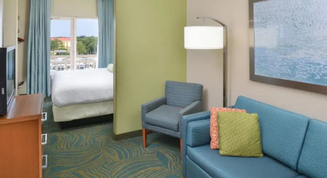 Номер Standard с видом на воду SpringHill Suites Charleston Riverview