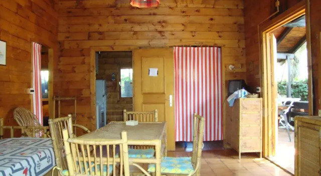 Коттедж с 3 комнатами Serena Holiday Home