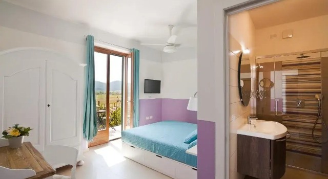 Двухместный номер Deluxe с балконом и с панорамным видом Poggiolivi Agriturismo Bio in Maremma