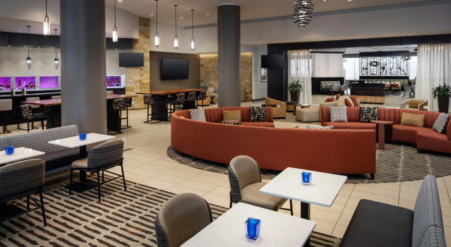 Hilton Albany, Забронировать Отель Олбани Hudson Valley, рядом с Спортивно-выставочная арена Washington Avenue Armory