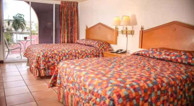 Четырёхместный номер Executive Heritage Hotel