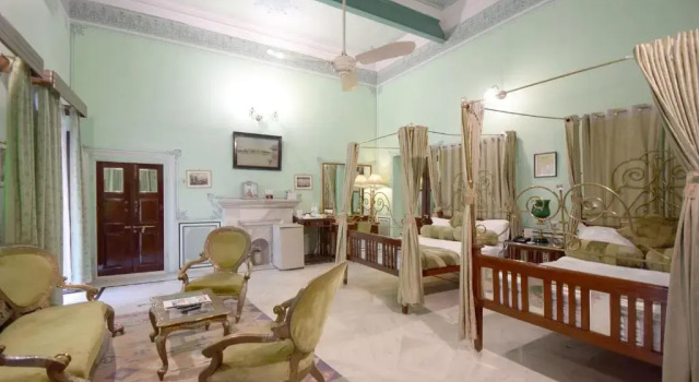 Люкс Deluxe Hari Mahal Palace by Pachar Group
