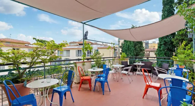 Четырёхместный номер Standard Hotel Azzi