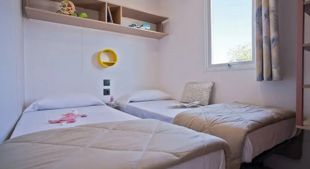 Бунгало Deluxe Camping Castell Mar