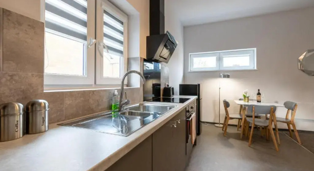 The Eldern - Spacious, Netflix, free Parking, close to A1