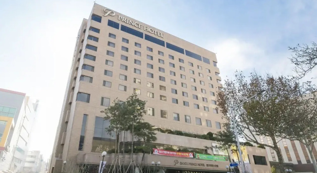 Prince Hotel