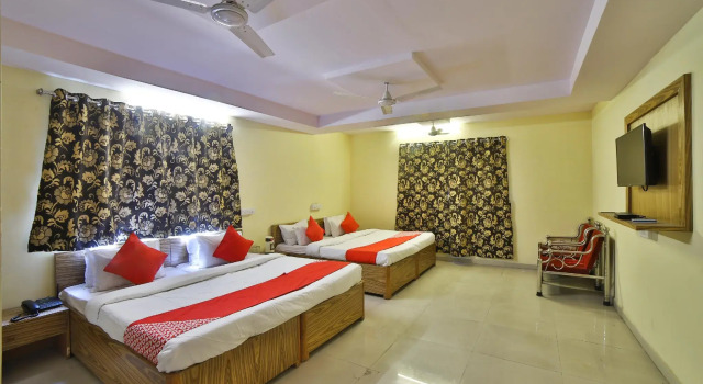 OYO 29126 Bhagyoday Hotel, Rezerwuj Hotel Ankleshwar Gujarat