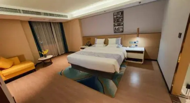 Люкс Yeste International Hotel (Chongzuo Youyi Avenue South Railway Station)